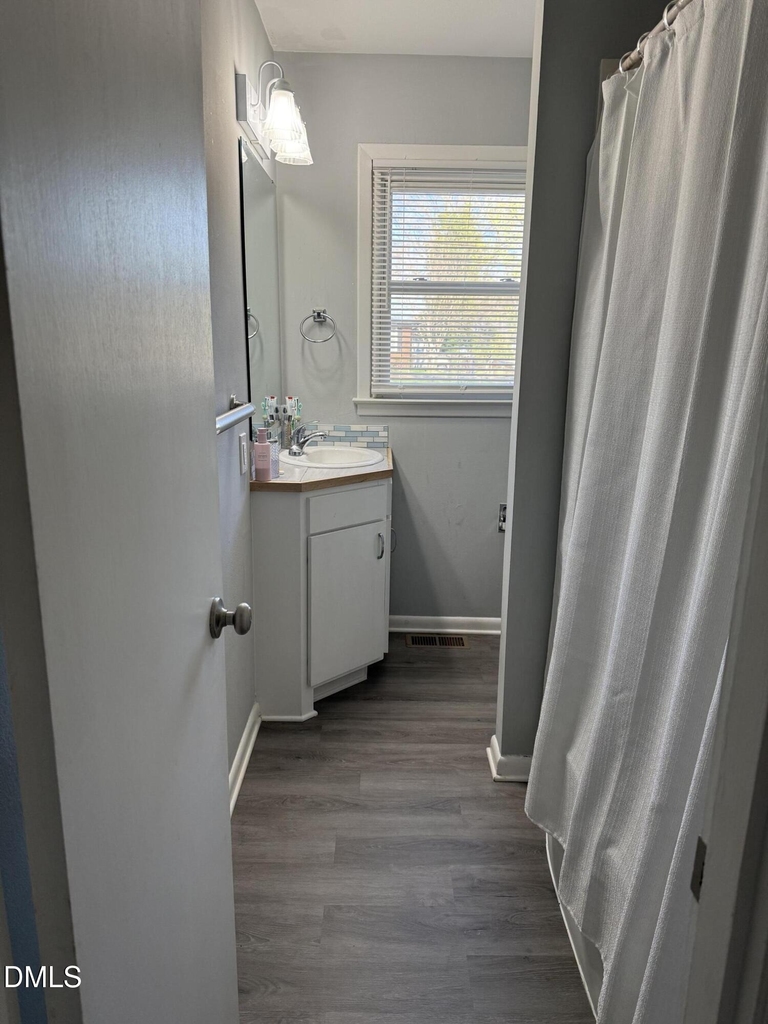 2017 Walnut Street - Photo 5