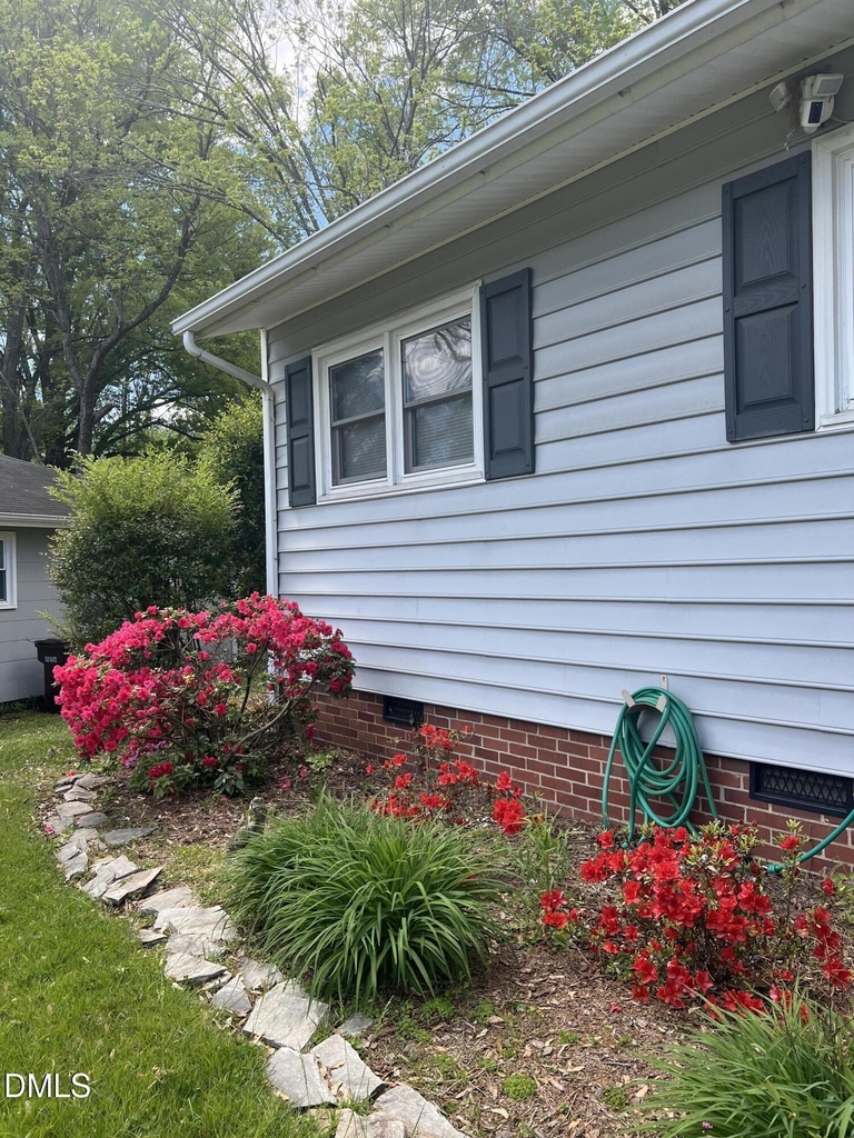 2017 Walnut Street - Photo 1