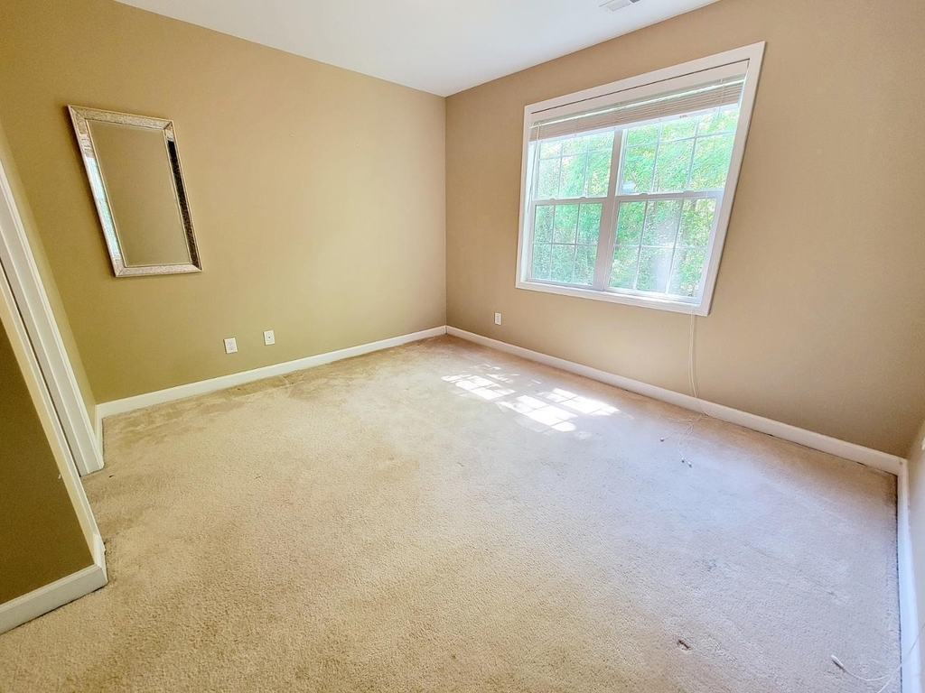4640 Centrebrook Circle - Photo 18