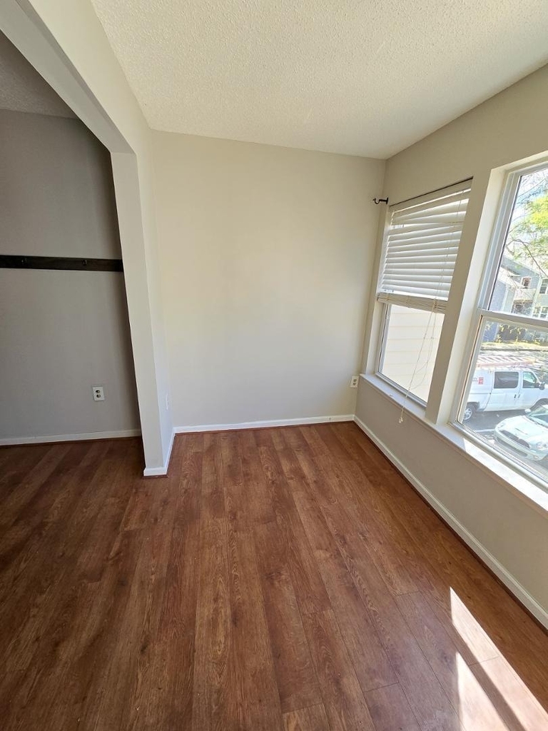 1300 Hillbrow Lane - Photo 13