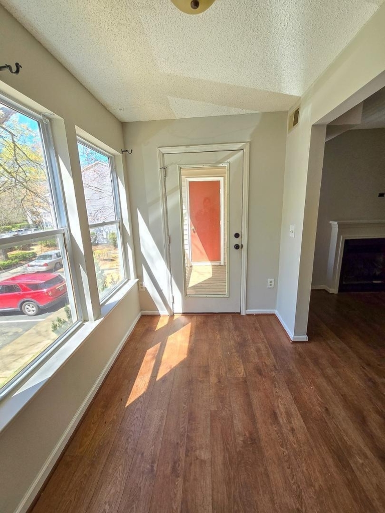 1300 Hillbrow Lane - Photo 15