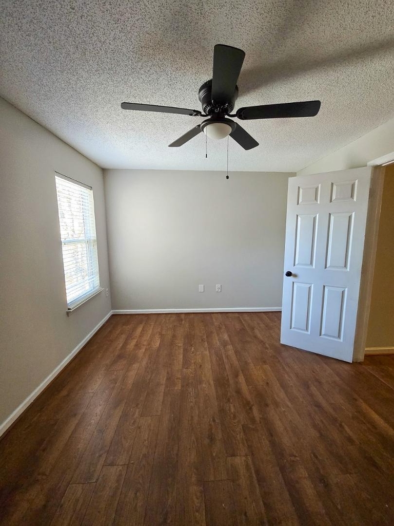1300 Hillbrow Lane - Photo 18