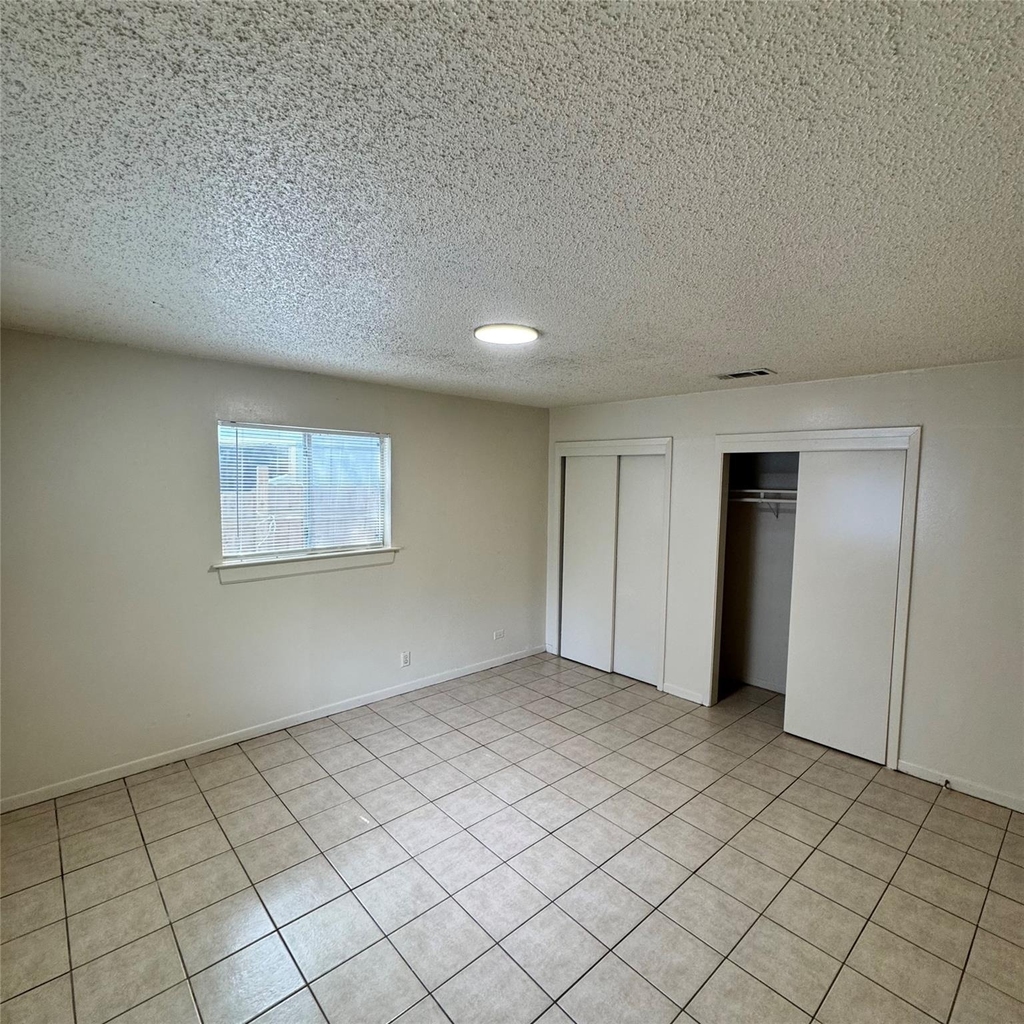 1626 Royal Hill Dr - Photo 1
