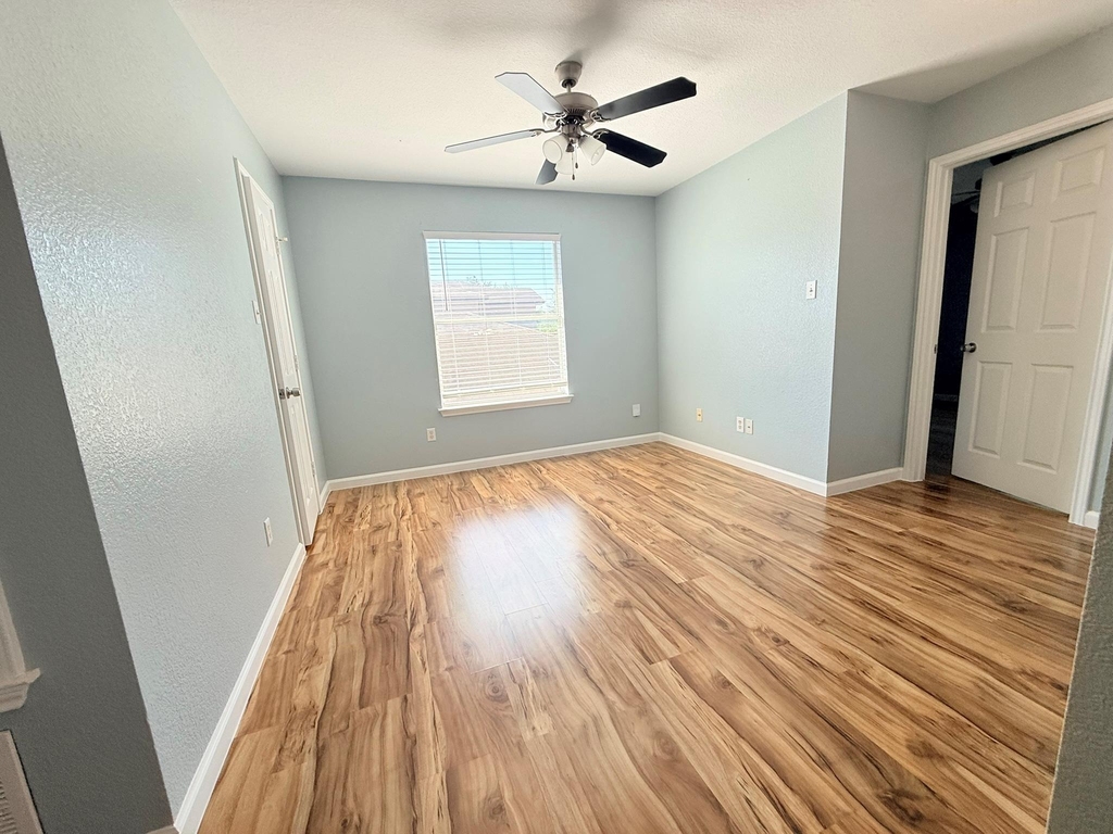 12900 James Madison St - Photo 12