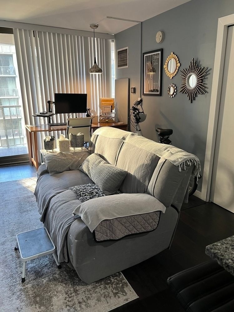 10 E Ontario Street - Photo 2