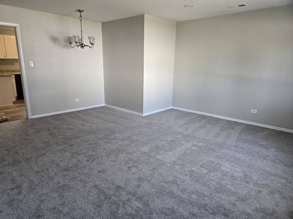 63 W Manchester Drive - Photo 2