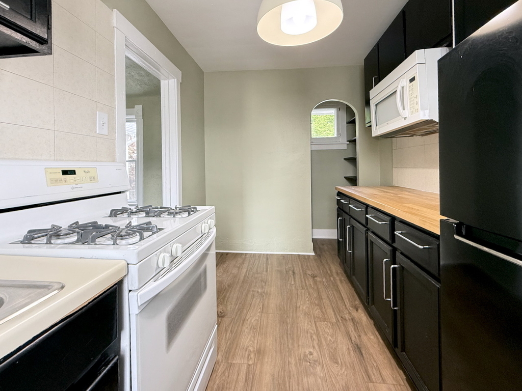 203 Symphony Way - Photo 2