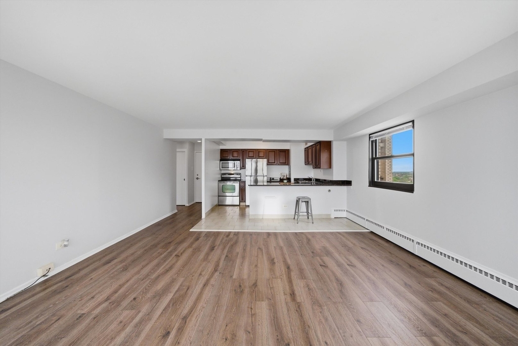 6030 N Sheridan Road - Photo 2