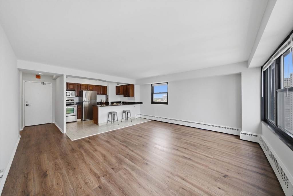 6030 N Sheridan Road - Photo 3