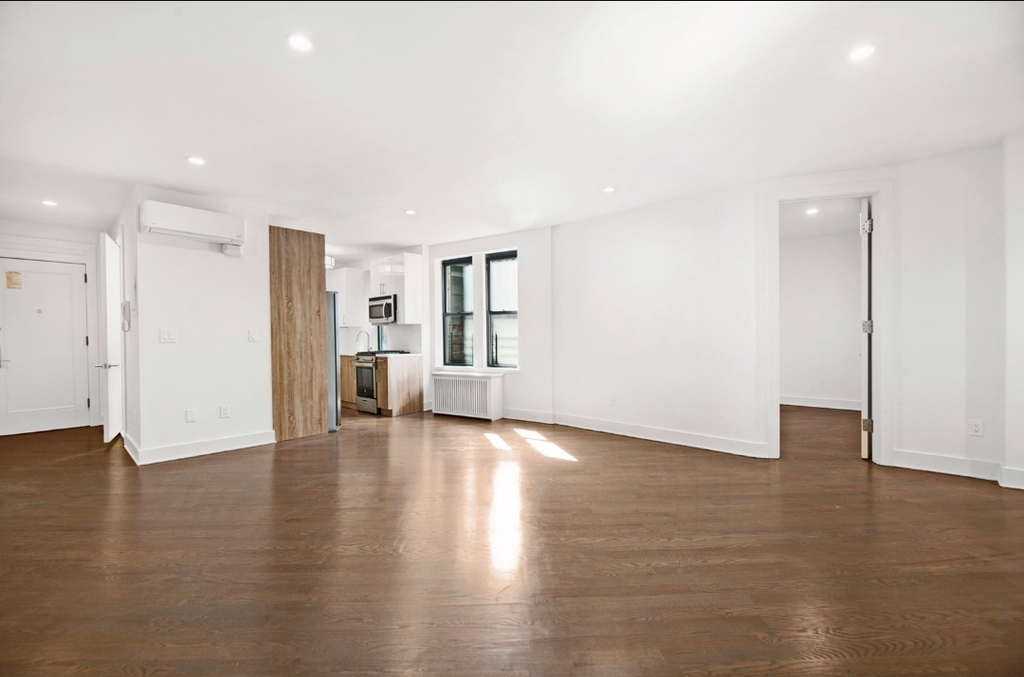East 70th Street - Photo 0