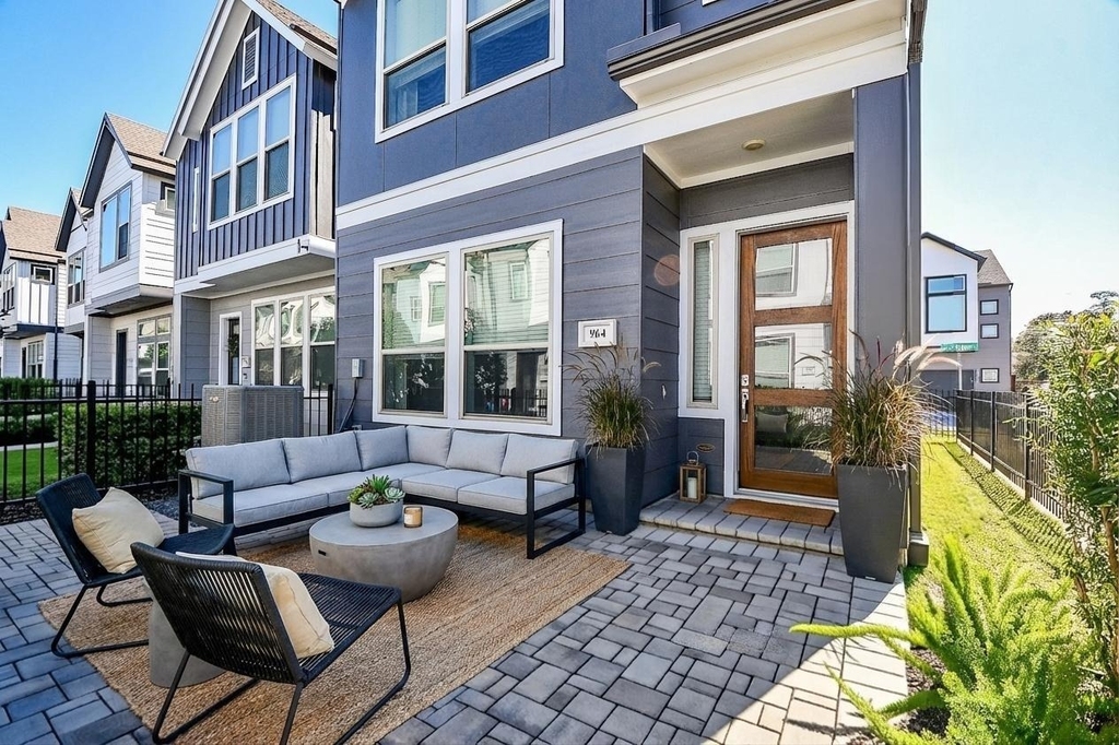 964 Lilly Flower Lane - Photo 1