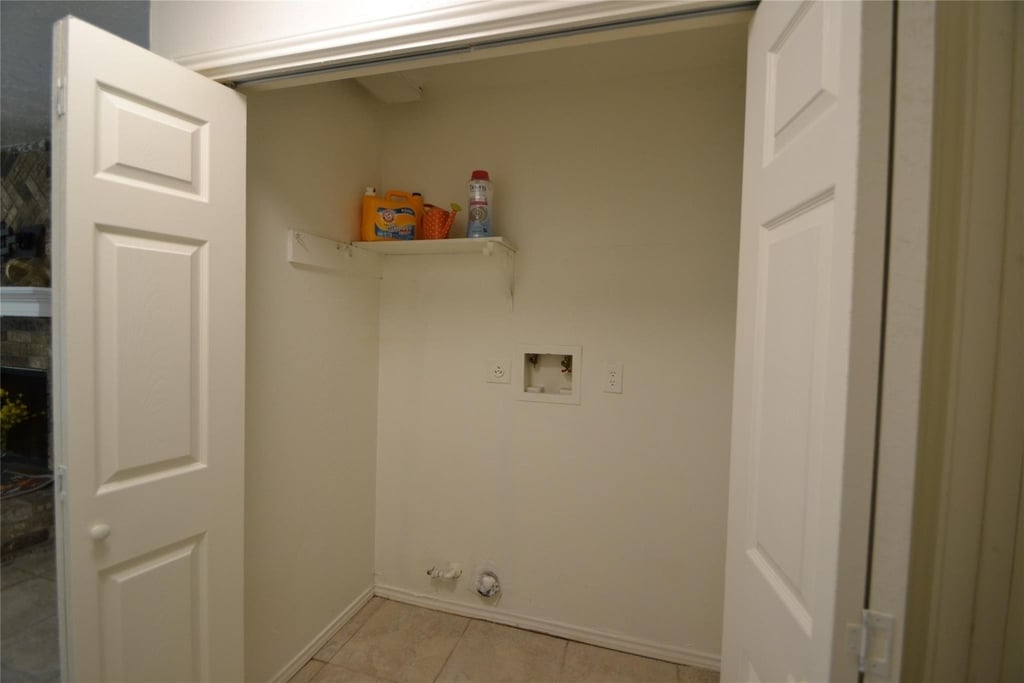 12410 Meadow Briar Drive - Photo 34