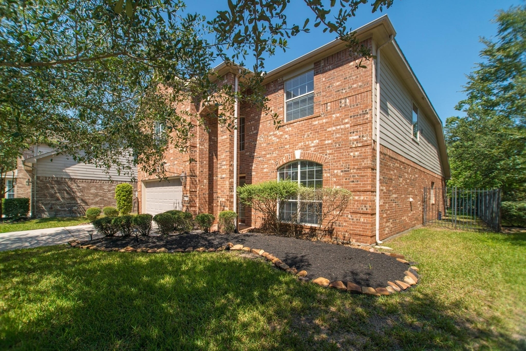 139 S Rocky Point Cir - Photo 0