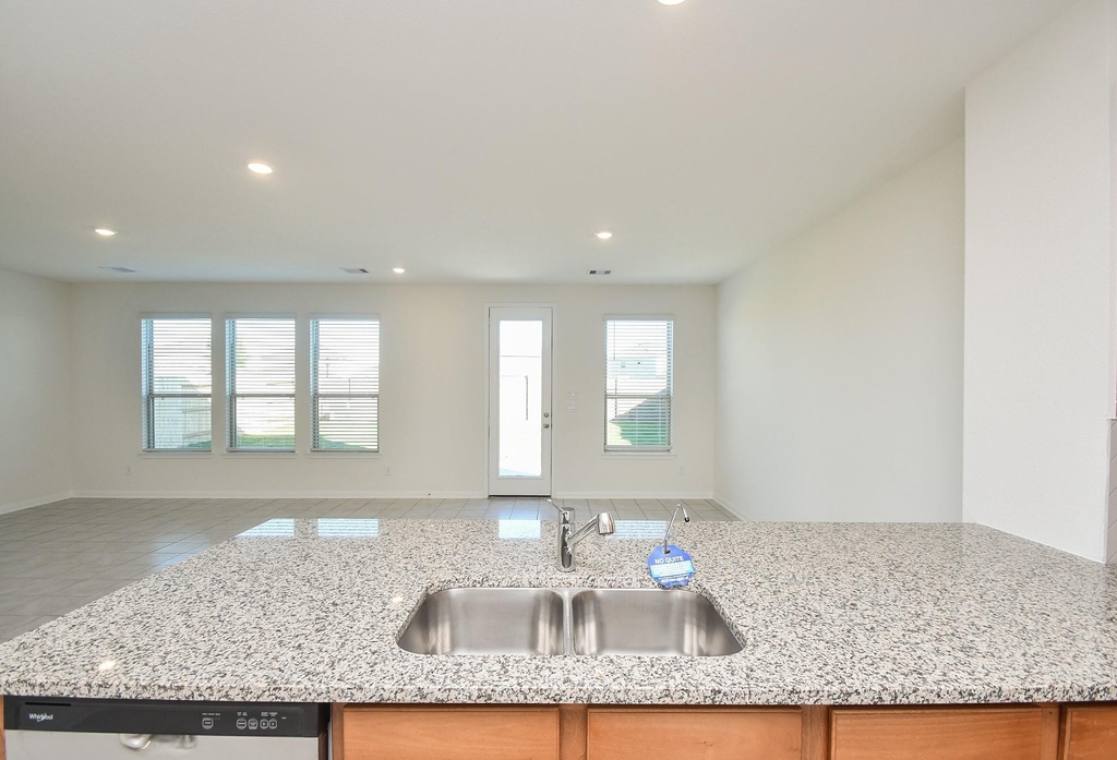 8138 Leisure Point Drive - Photo 16