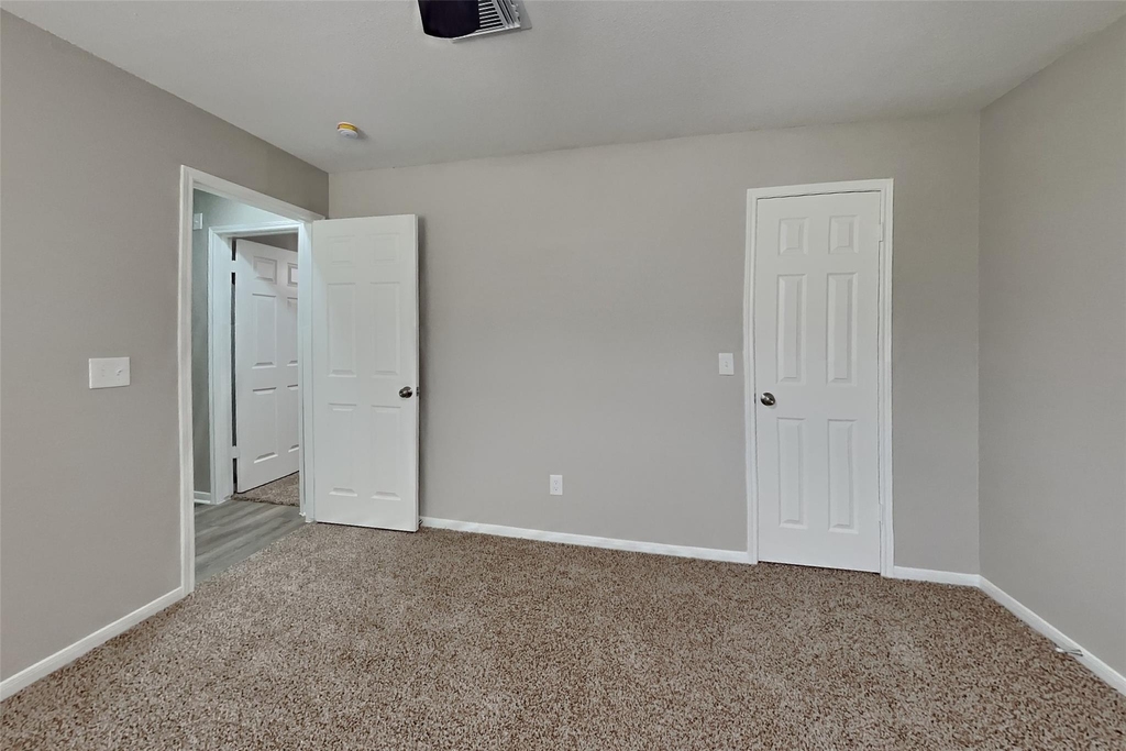 16303 Hickory Point Road - Photo 15