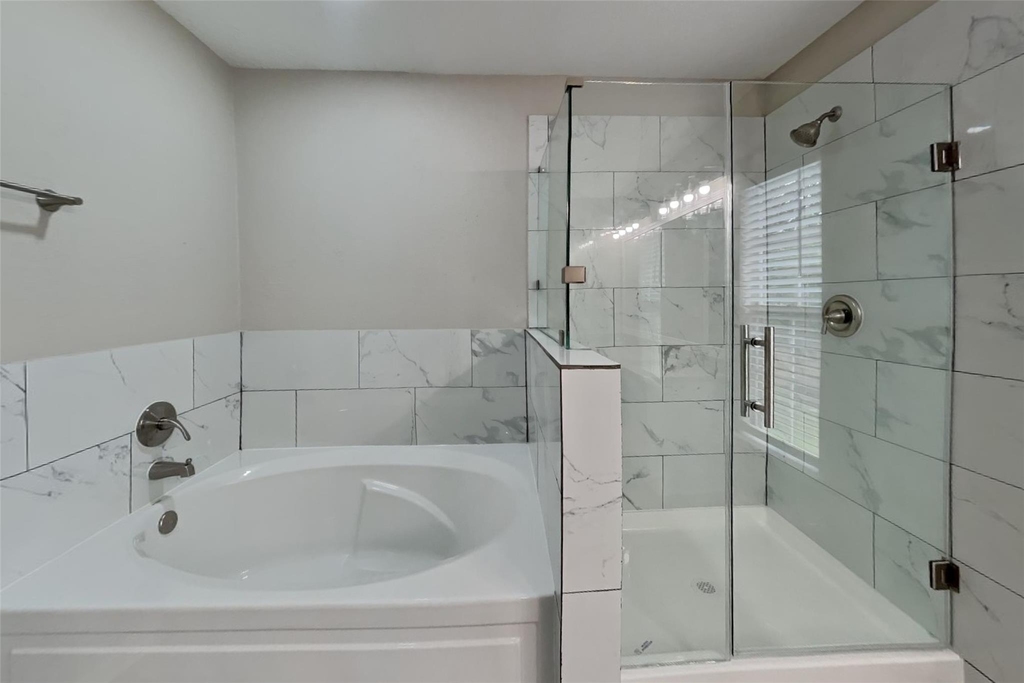 16303 Hickory Point Road - Photo 9