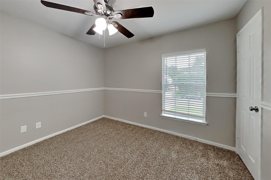 16303 Hickory Point Road - Photo 10