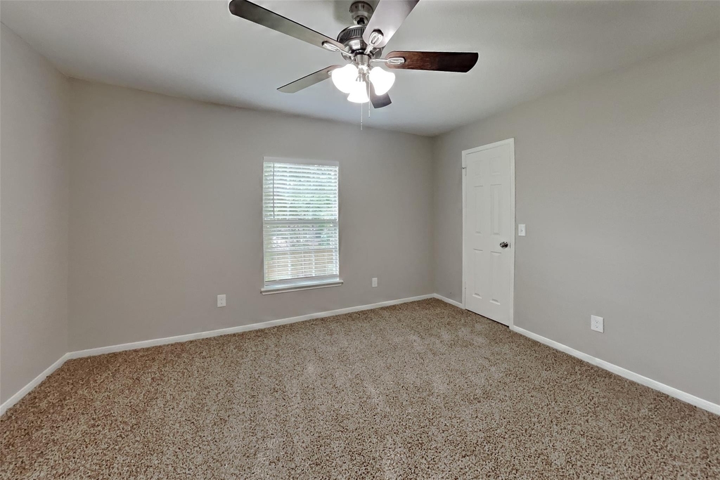 16303 Hickory Point Road - Photo 12