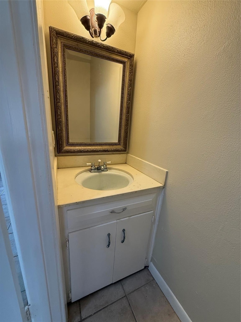 17149 Beaver Springs Drive - Photo 4