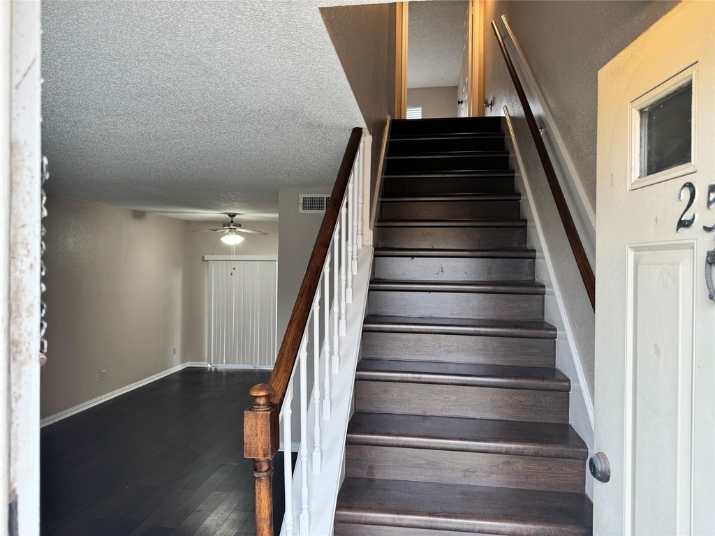 3600 Jeanetta Street - Photo 1