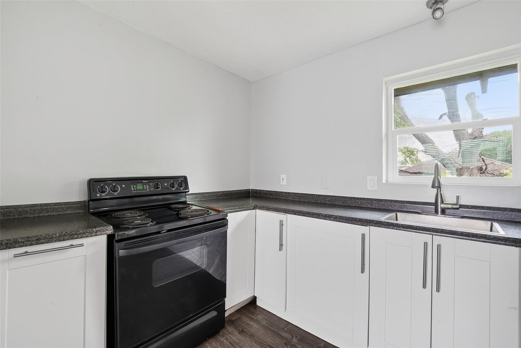 6832 Ave I - Photo 13