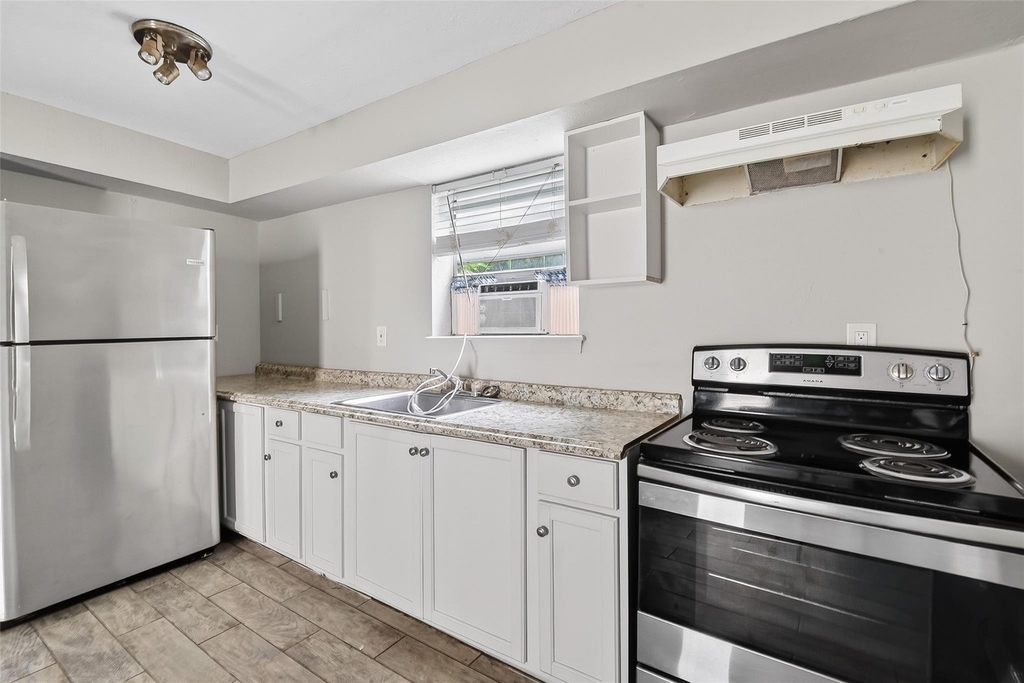 6832 Ave I - Photo 1