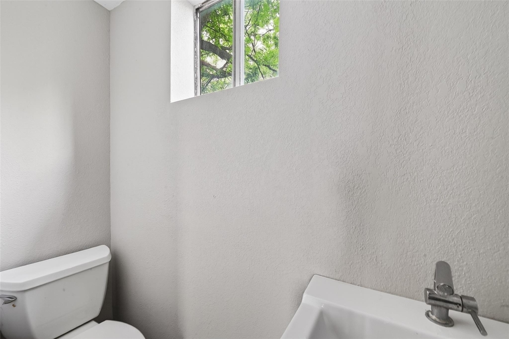 6832 Ave I - Photo 7