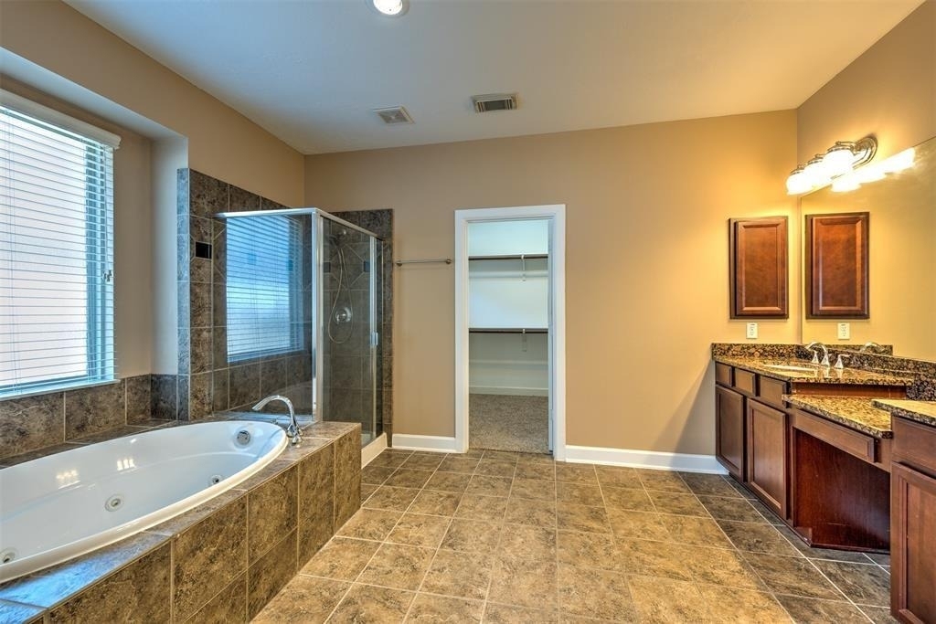 14426 Castlemaine Court - Photo 10