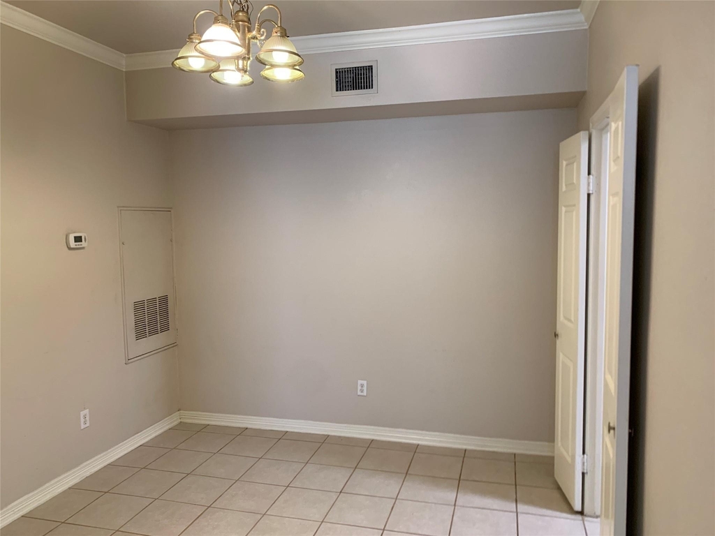 2255 Braeswood Park Drive - Photo 4