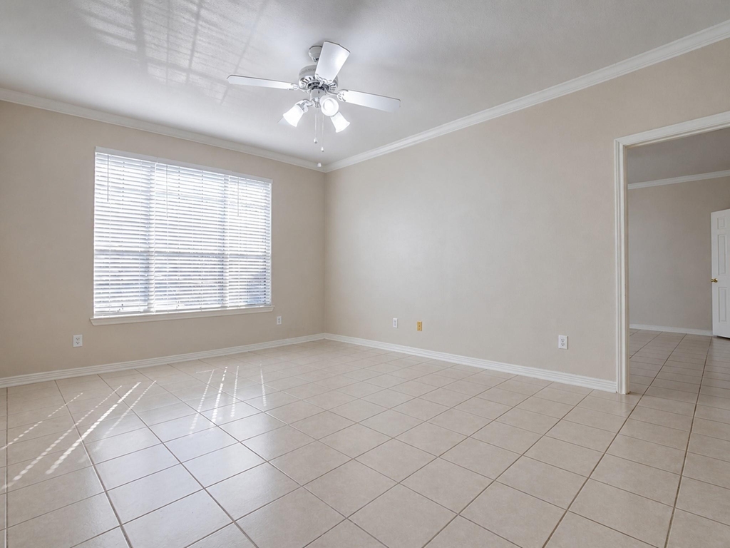 2255 Braeswood Park Drive - Photo 2