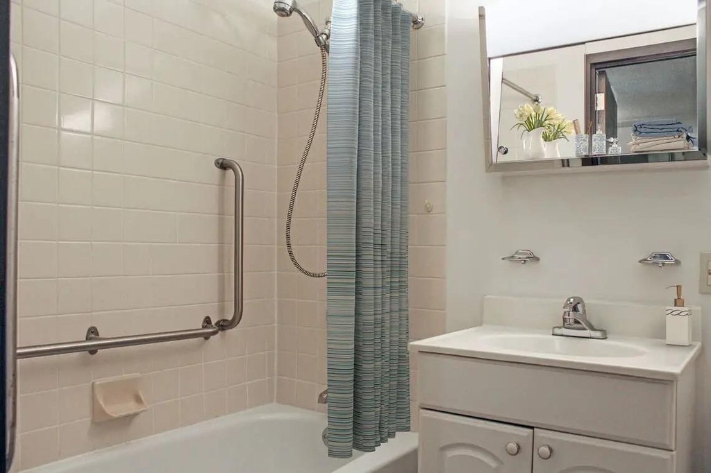 330 Main St - Photo 13