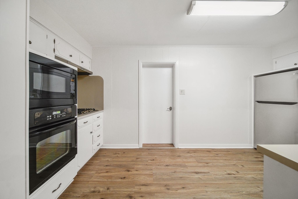 2019 N Thompson Street - Photo 3