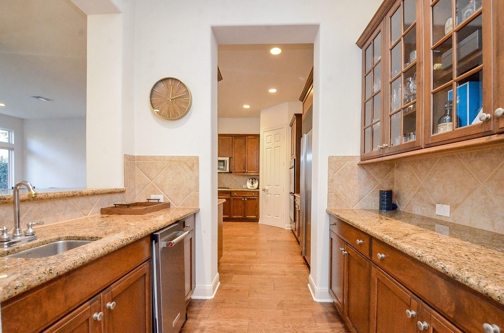 2826 Tudor Manor - Photo 17