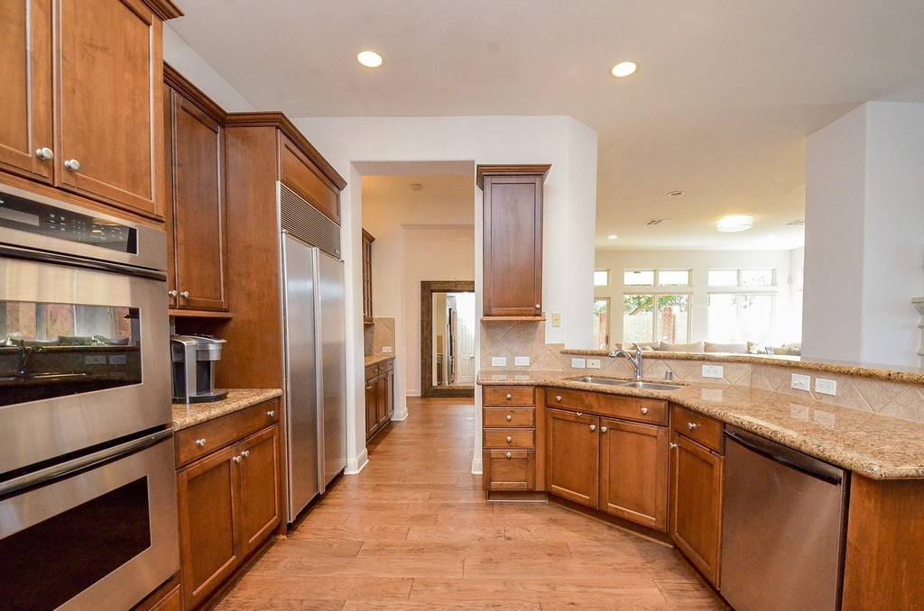 2826 Tudor Manor - Photo 14