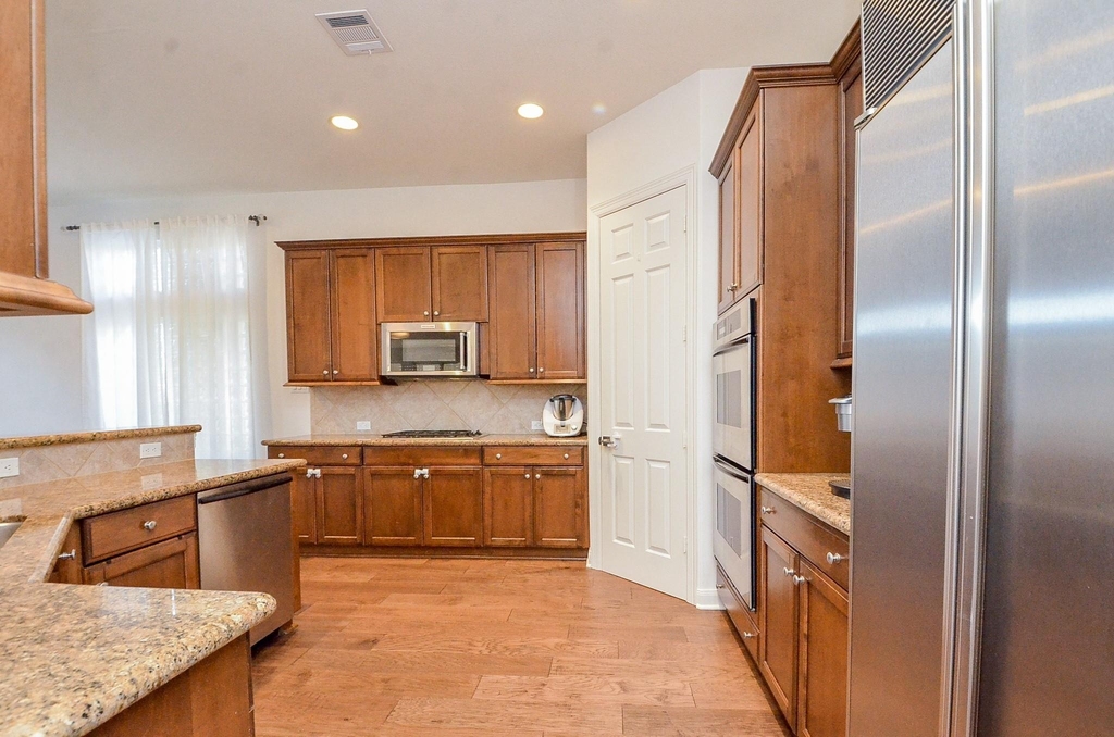 2826 Tudor Manor - Photo 15