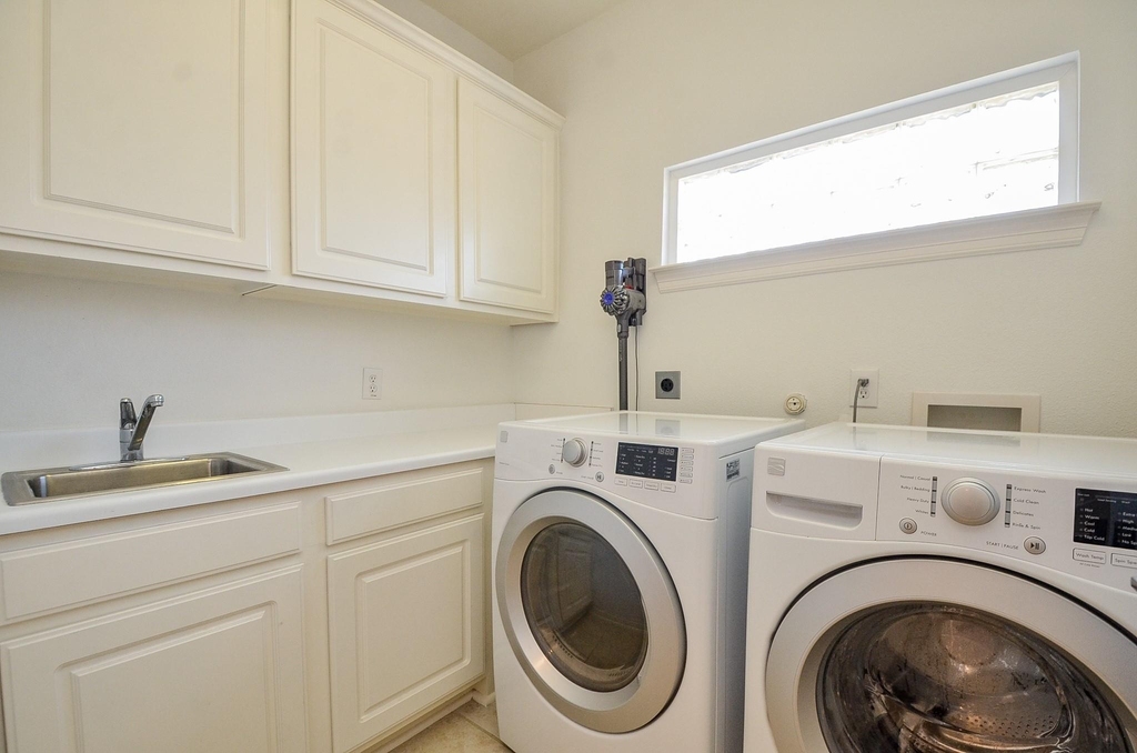 2826 Tudor Manor - Photo 41