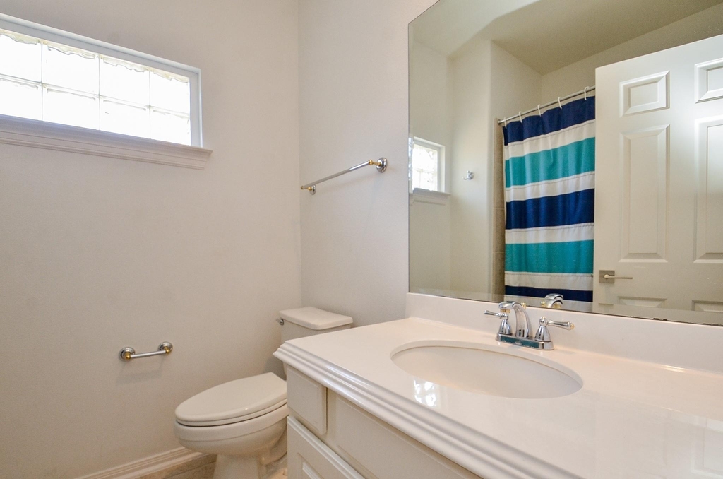 2826 Tudor Manor - Photo 37