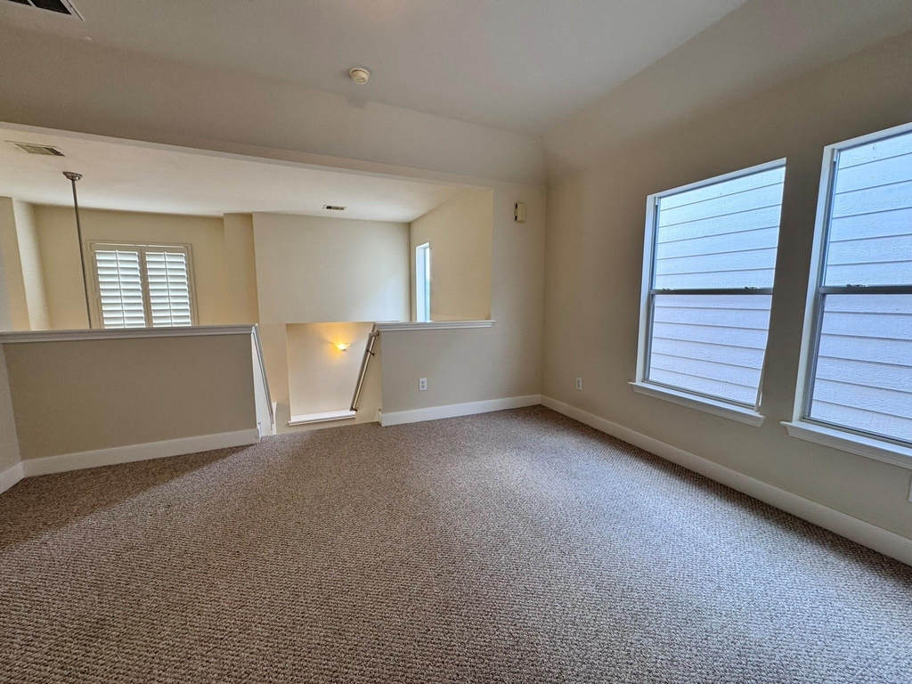 2333 Ann Street - Photo 20