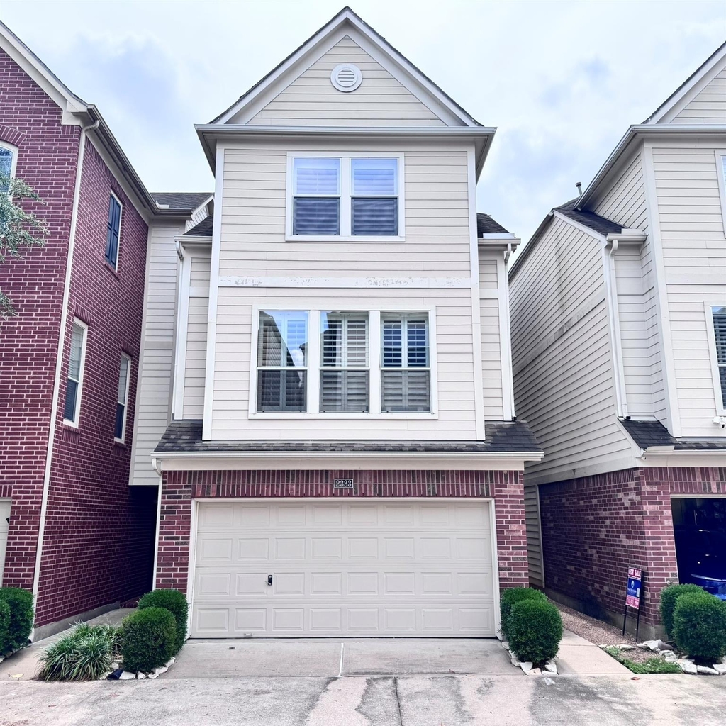 2333 Ann Street - Photo 1