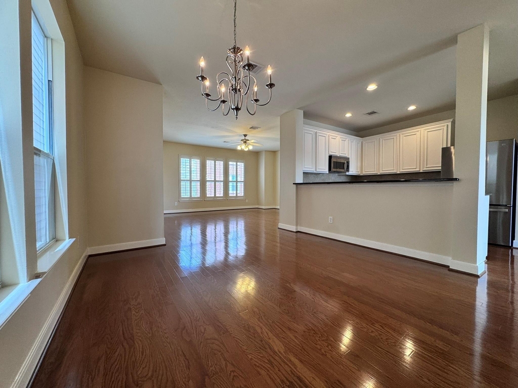 2333 Ann Street - Photo 7