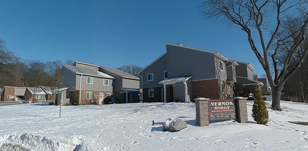 700 Follin Avenue - Photo 1