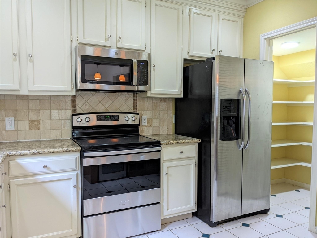 11711 Memorial Drive - Photo 6