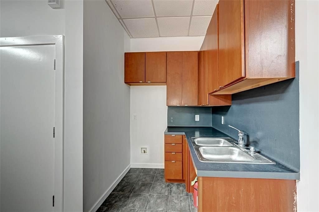 9788 Clarewood Drive - Photo 8