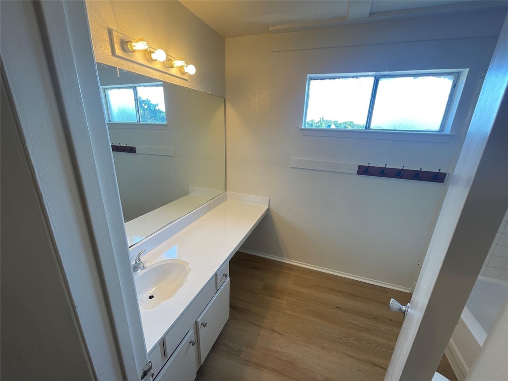 11041 Albury Drive - Photo 10