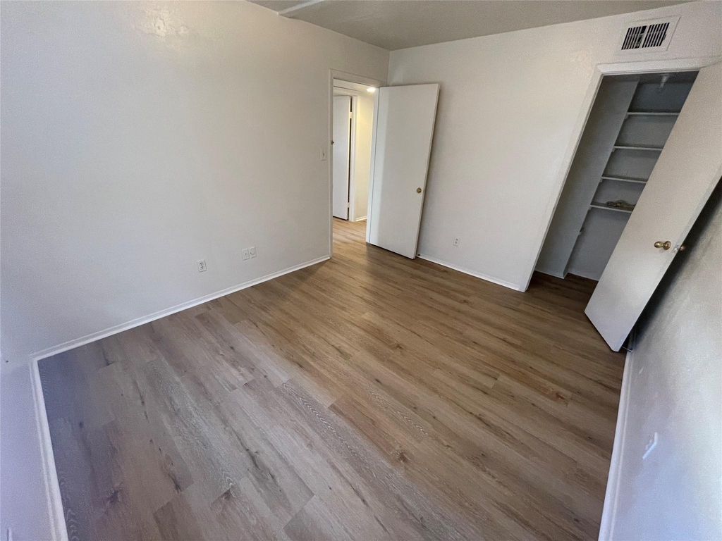 11041 Albury Drive - Photo 11
