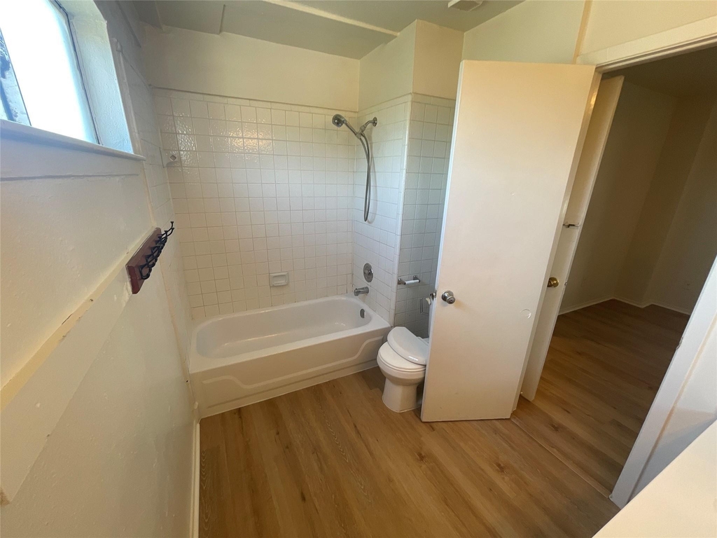 11041 Albury Drive - Photo 9