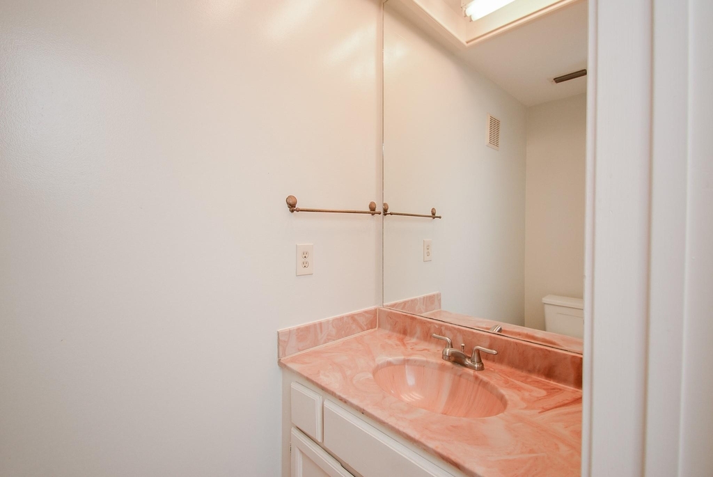 7447 Cambridge Street - Photo 16