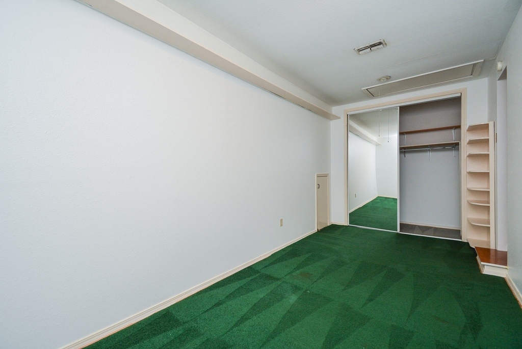 7447 Cambridge Street - Photo 19
