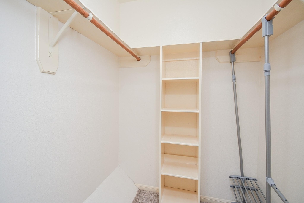 7447 Cambridge Street - Photo 24