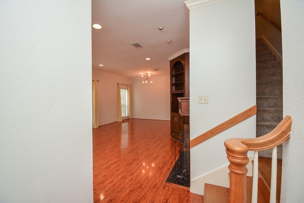 7447 Cambridge Street - Photo 5